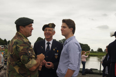 266_n4dd4-wandelaars-cuijk.jpg