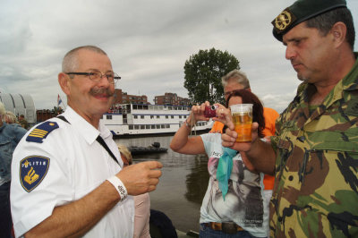 311_n4dd4-wandelaars-cuijk.jpg
