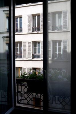 Vue de notre chambre  Paris, 17ime