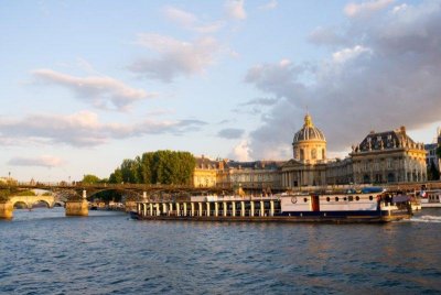 Un des nombreux ponts de Paris
