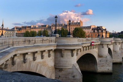Un des nombreux ponts de Paris
