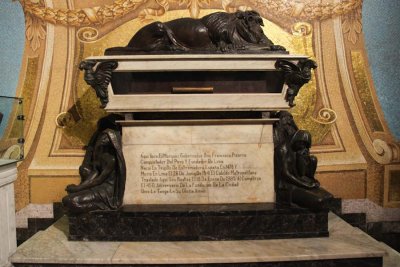 Pizarro's tomb in the Basilica