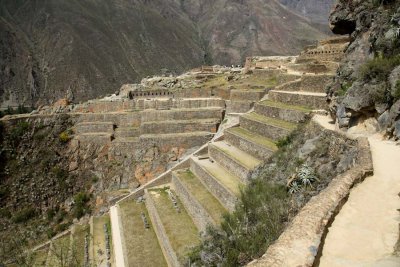 Ollantaytambo from the Inca trail