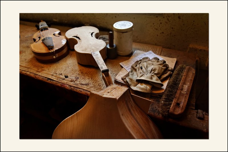 Chez le luthier</br>