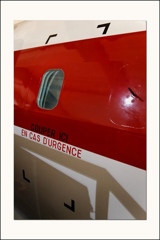 Couper ici en cas d'urgence