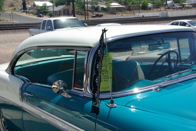 2012 Route 66 Kingman Arrival (T-Bird Bob Flag).JPG