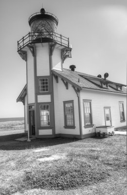 Pt. Cabrillo Lighthouse B&W, HDR
