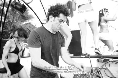 20100325_Ultra_Music_Festival_DHF_2-77.jpg