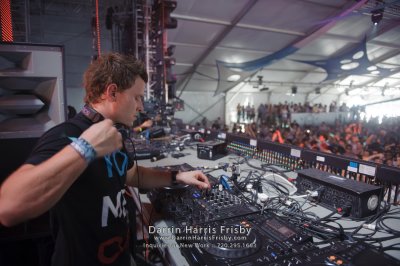 20100325_Ultra_Music_Festival_DHF_6277.jpg