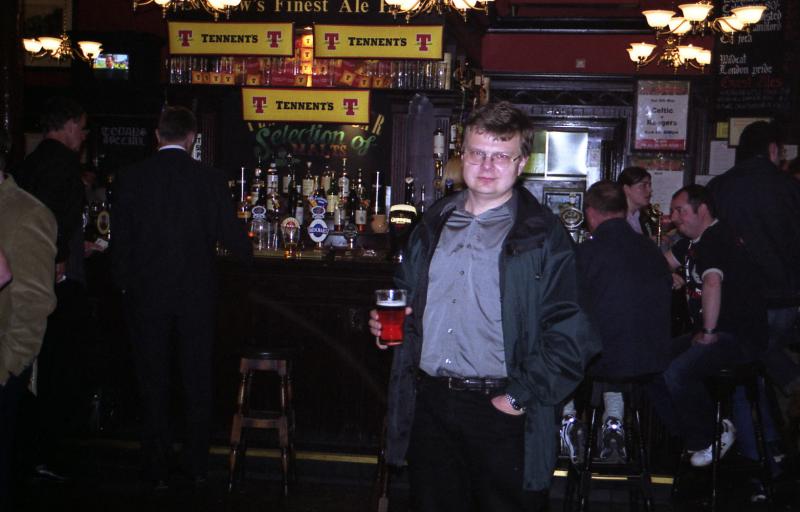 Tennents Pub, Glasgow (2)