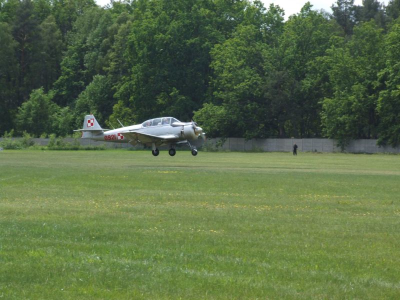 PZL TS-8 Bies just landing.jpg
