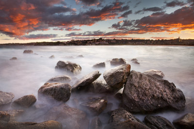 North bondi beach waves