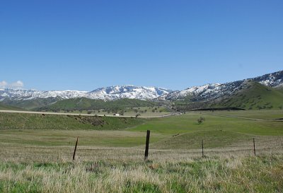 HWY 58 Thru Tahachapies - Nikon D200.jpg