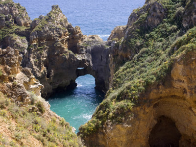 Lagos headland arch.jpg