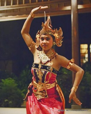 Bali dancer IMG_7015.jpg