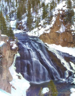 Gibbons Falls_MG_3015.jpg