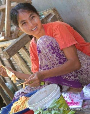 Burmese vendor_MG_6874.jpg