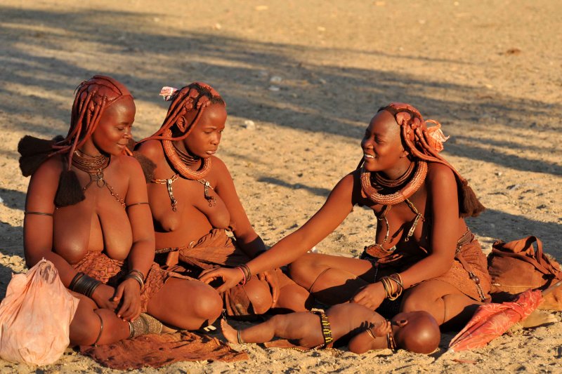 Namibie - Himba womans