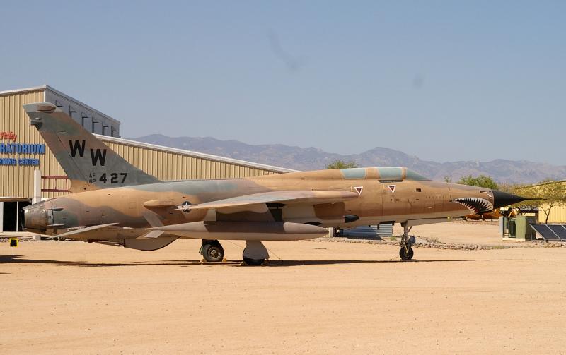 Lima Air Space - F105 02.jpg