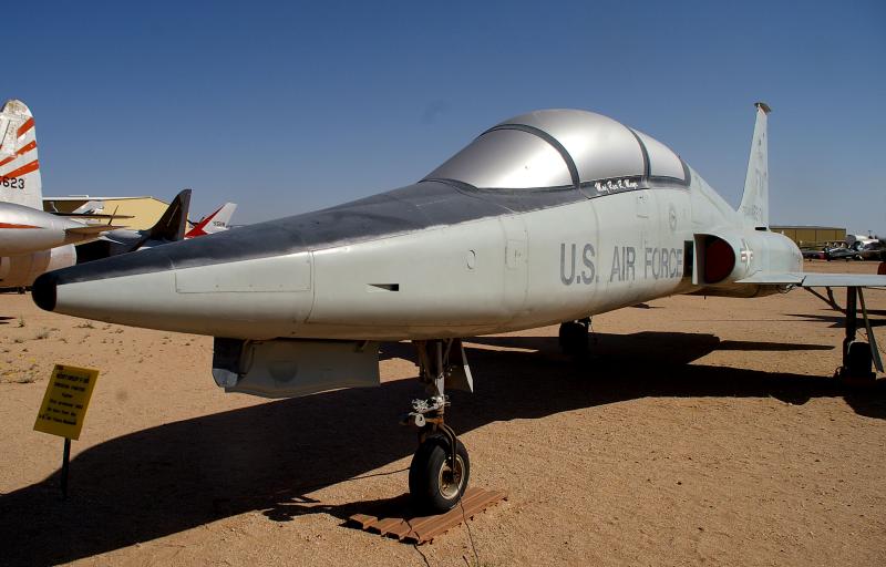 Lima Air Space - F5 01.jpg