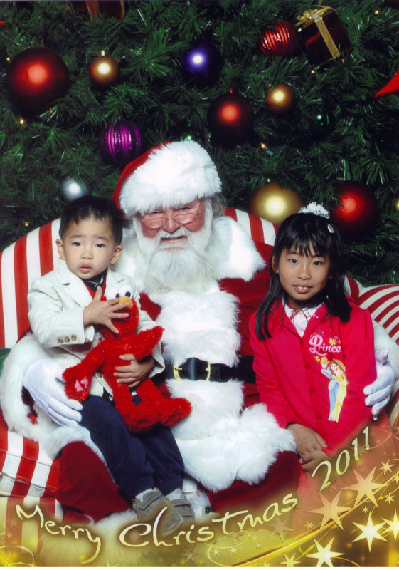santa_pg1_hi_11_2011.jpg