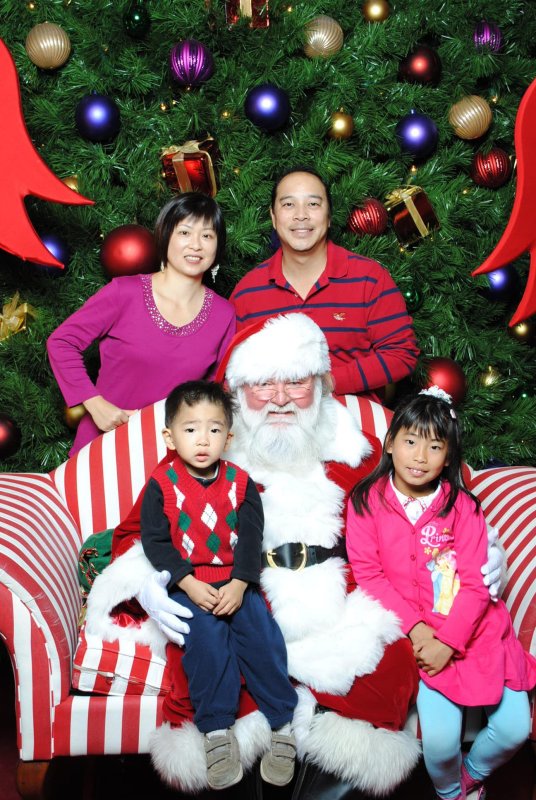 santa_pg2_11_2011.jpg