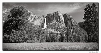 Yosemite Falls Monochrome