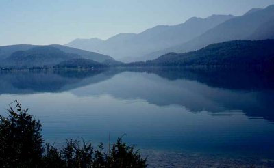   Lake Bohinj reflections   880.jpg