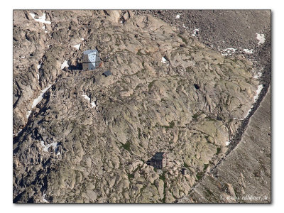 Neue und alte Monte Rosa Huette - 2883 m (1015)