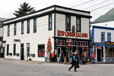 alaska-town-0.jpg
