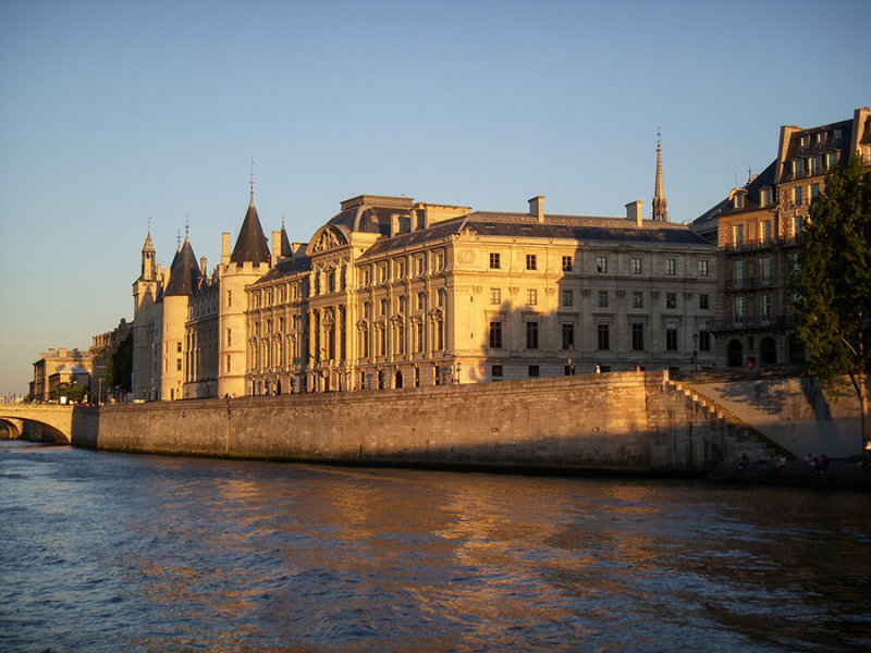 Prelude: Sight-seeing in Paris