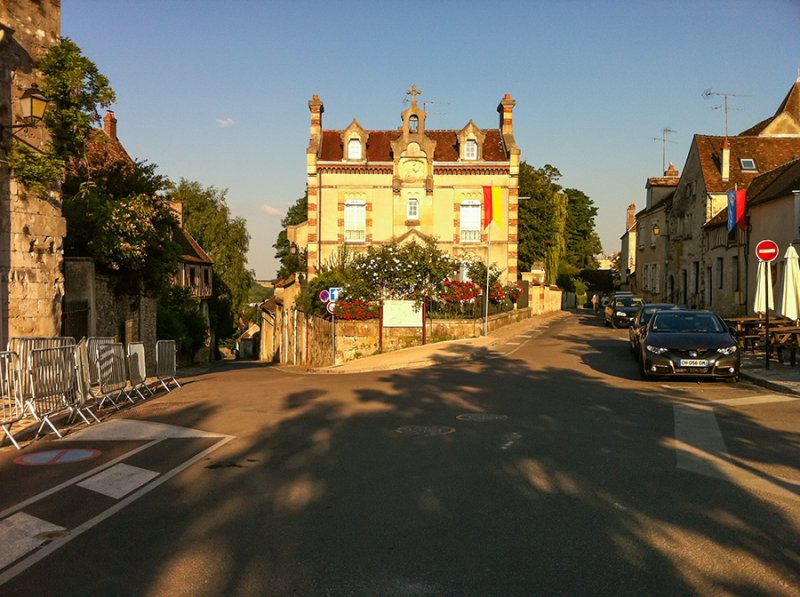 Paris to Provins