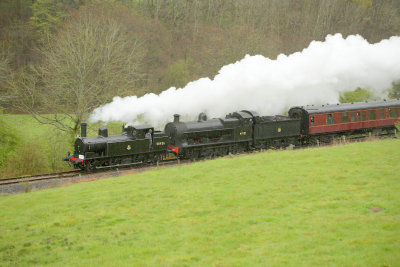 Coal tank and Super D approaching Glyndy.....