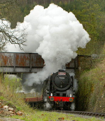 70000 Britannia leaving Berwyn