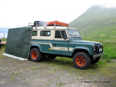 Land Rover Defender