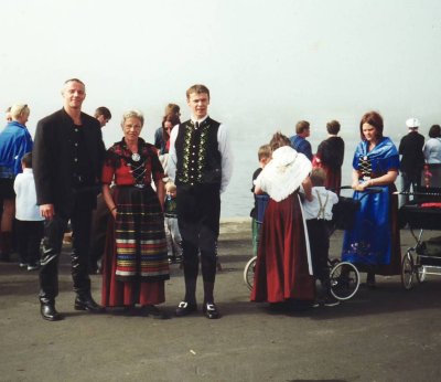 Ingi, Mamma, ssur & Vagna