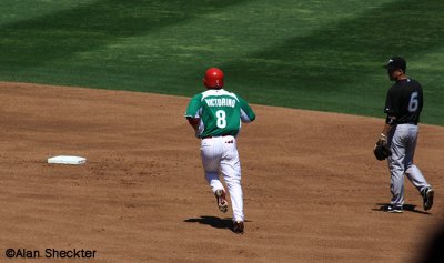 Victorino rounding the bases after hitting HR, making it 2-0 in the first inning