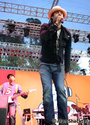 Michael Franti and Dave Shul (left)