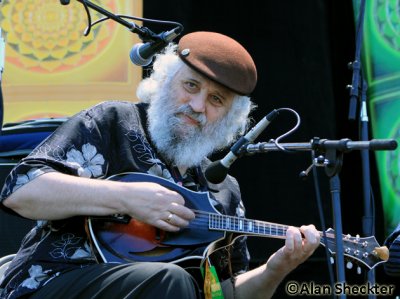 Unannounced performer: David Grisman