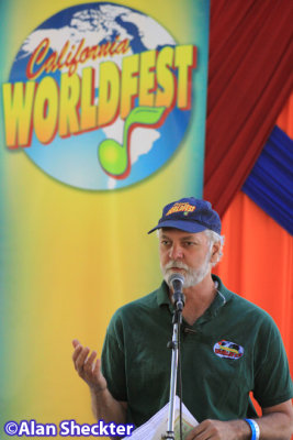 Festival Co-Director Dan DeWayne leads pre-fest volunteer meeting