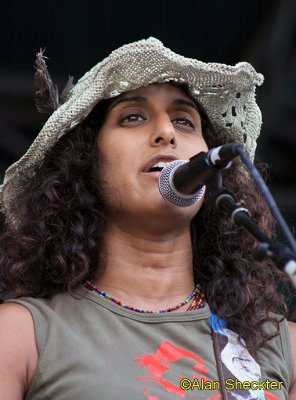 Rupa & the April Fishes - Meadow Stage
