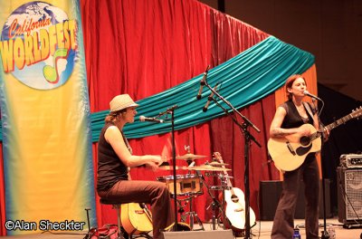 Rosie Burgess Trio - Welcome Stage