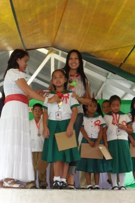 Grade 2 medal awardee 2.JPG