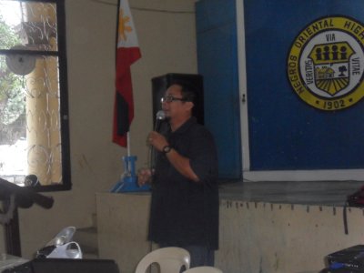 The photojournalism speaker, Mr. Greg Morales.JPG