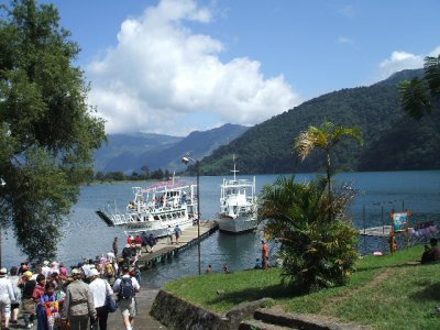Puerto Quetzal, Guatamala-getting on boats to cross Lake Atitlan