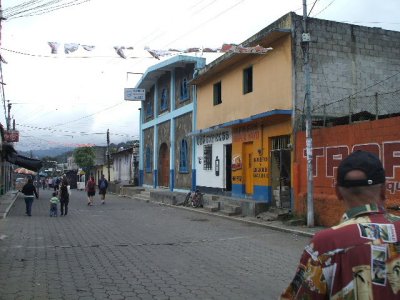Puerto Quetzal, Guatamala-walking back thru town to the buses