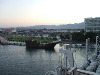 Puerta Vallarta, Mex-harbor