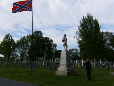 Don by the memorial to the confederate soliders