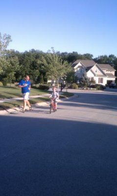 he's doing it- no training wheels!