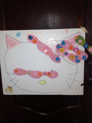 pin the bow on hello kitty